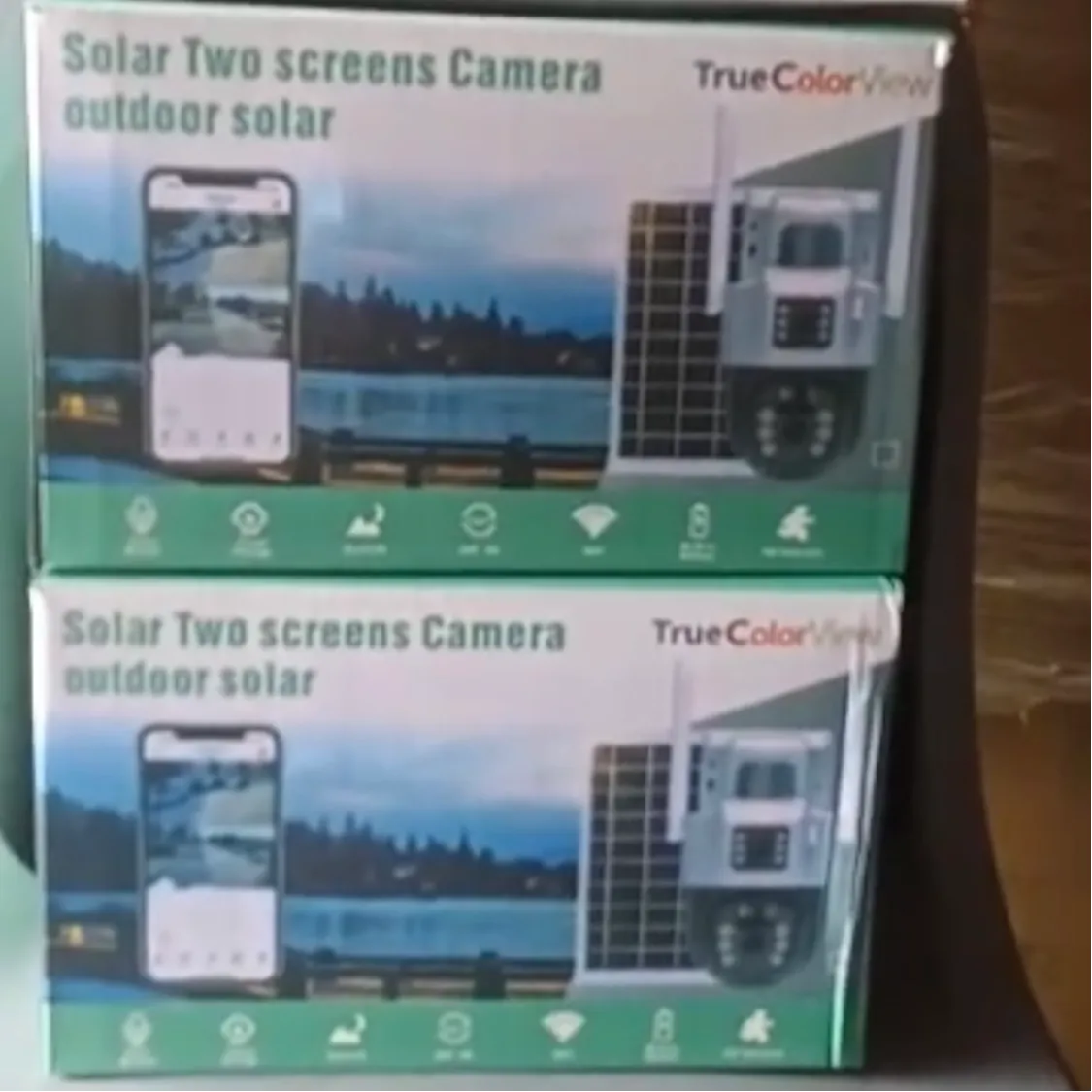 Cameră solară TrueColorView Two Screens, Wi-Fi, alb-negru – prezentare